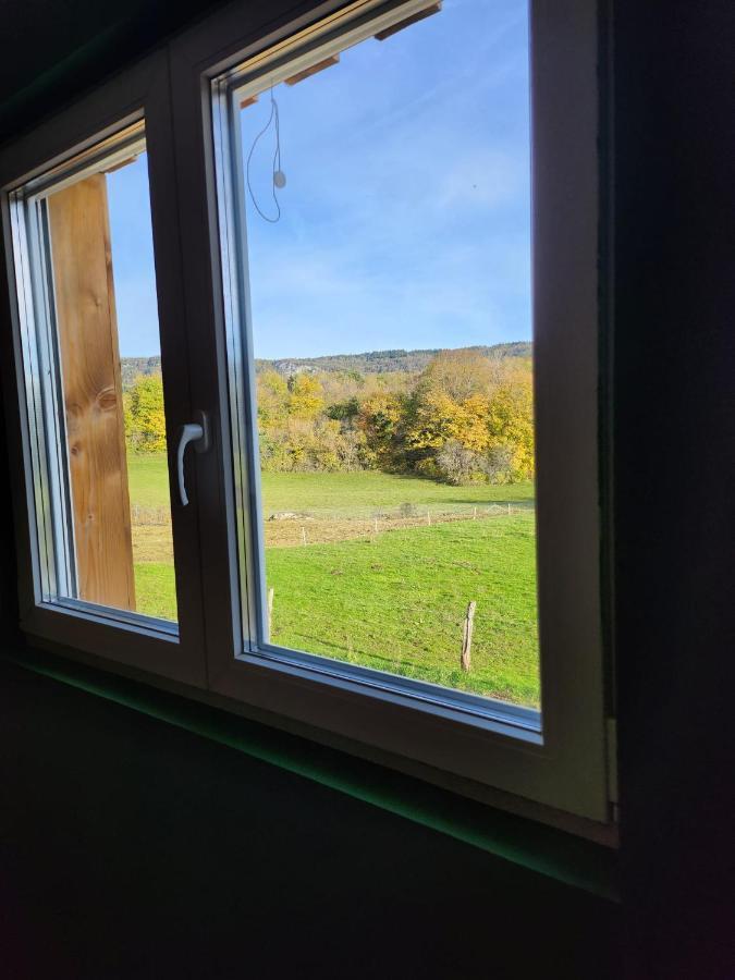 Gites Jura Sud Charchilla Bagian luar foto